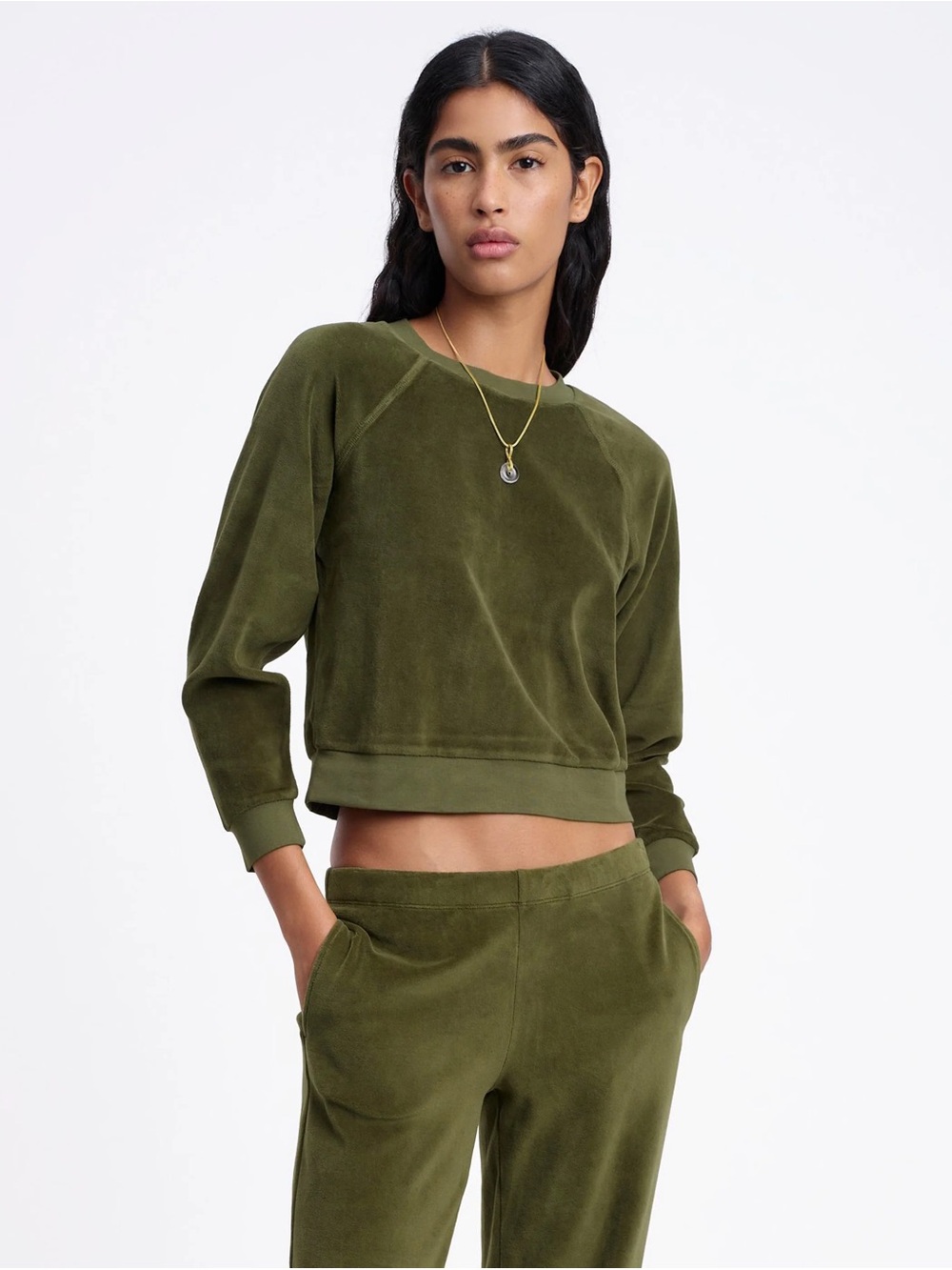 SUZIE KONDI Women's Velour Crop Sweatshirt
Sz S